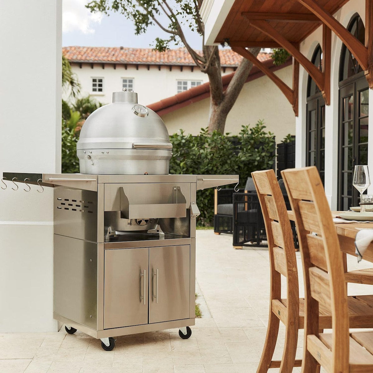 Blaze 20-Inch Cast Aluminum Freestanding Kamado Charcoal Grill