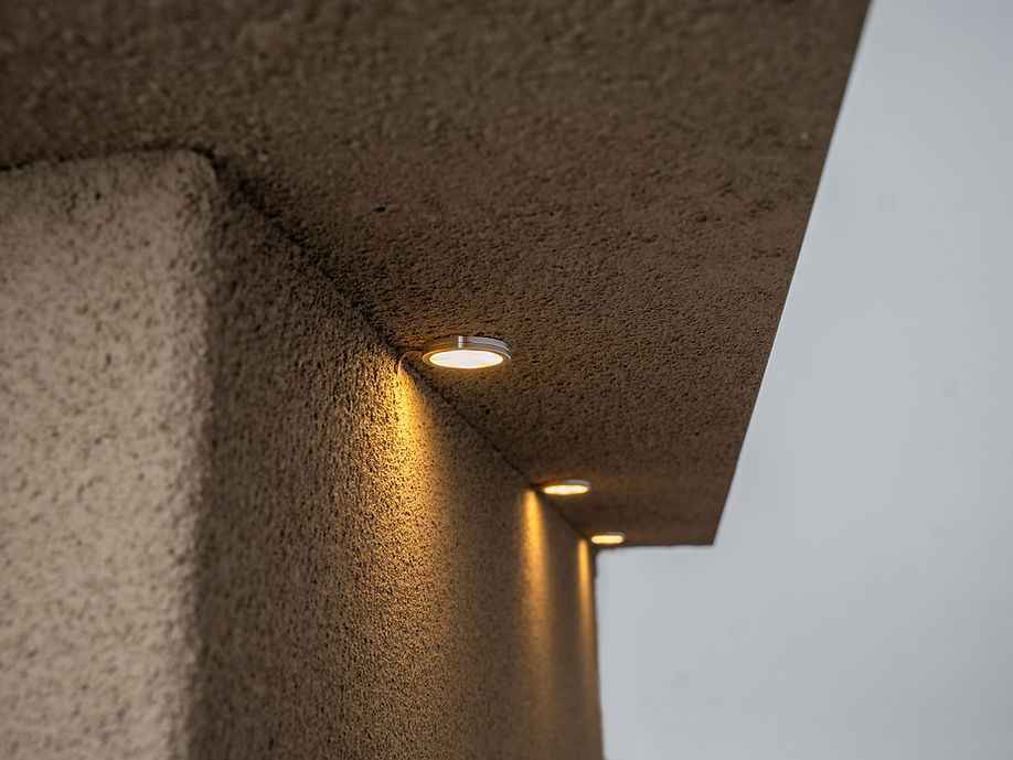 KoKoMo Outdoor Kitchen Island with Fire Feature – 7'6"x9'