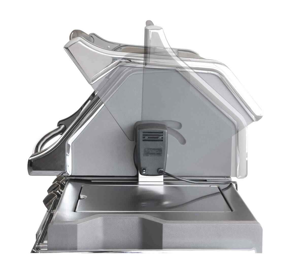Napoleon Prestige PRO™ 665 Built-In Gas Grill with Infrared Rear Burner