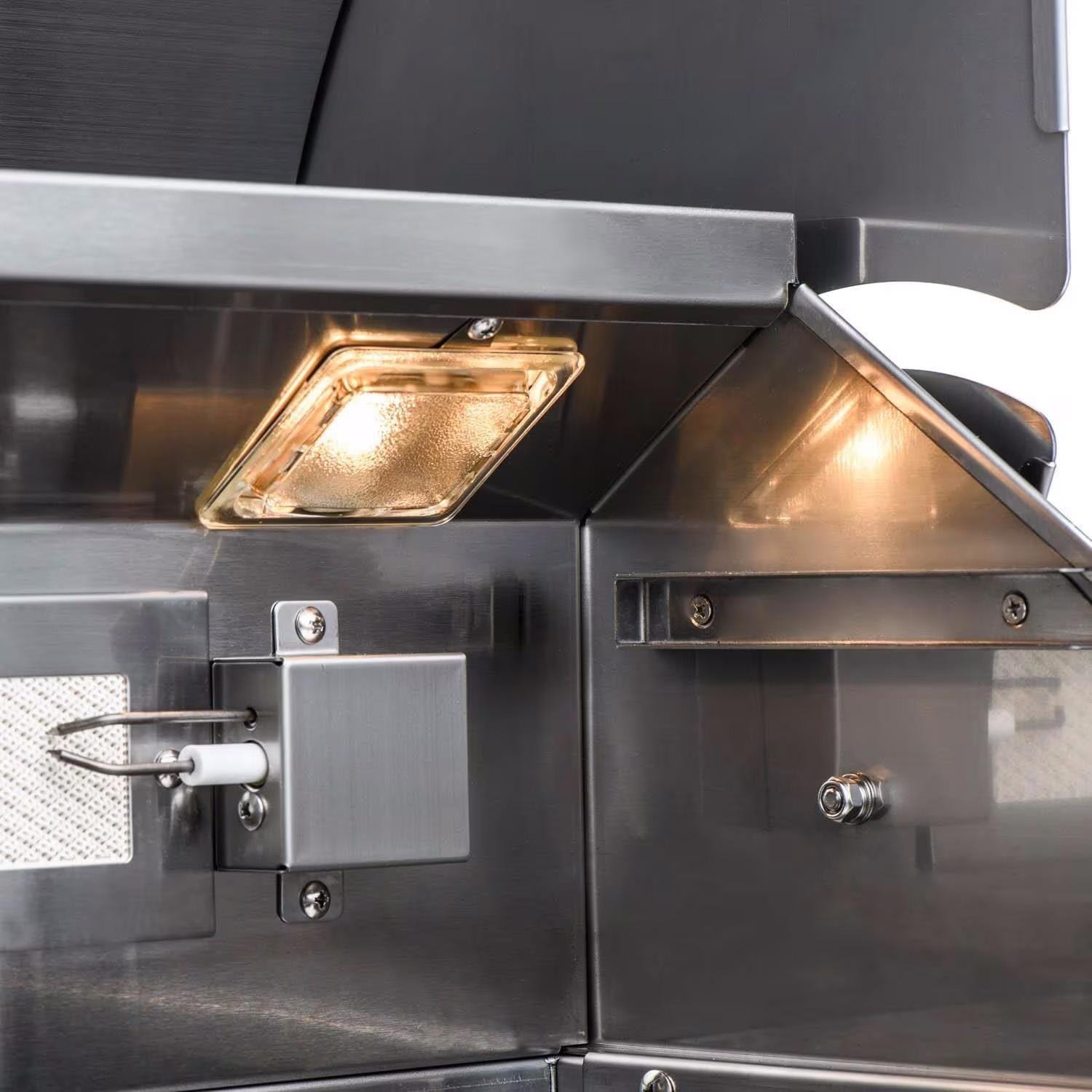 Blaze LTE+ 40-Inch 5-Burner Built-In Gas Grill w/ Lift-Assist Hood & Rear Infrared Burner
