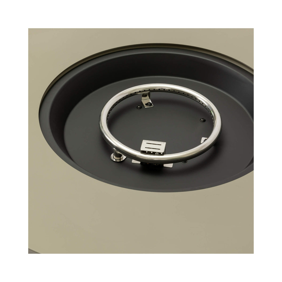 Premium 36-Inch Round Outdoor Iron Patio Fire Pit Table With Metal Cover (SAK71954)